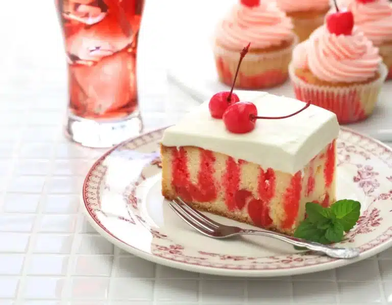 Erdbeer Poke Cake Rezept