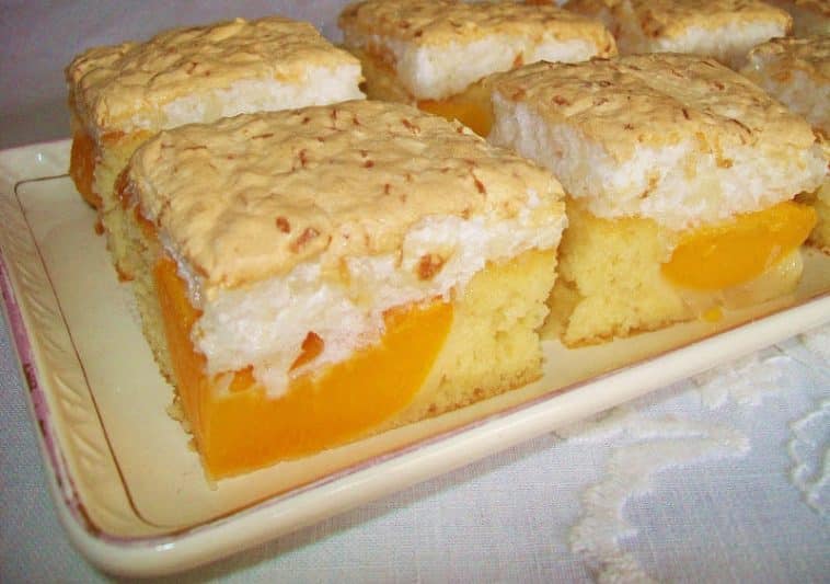 Aprikosenkuchen mit Kokosbaiser - Beste Kuche