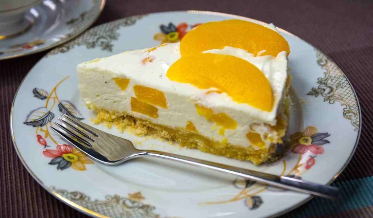 Quarkkuchen mit Pfirsich