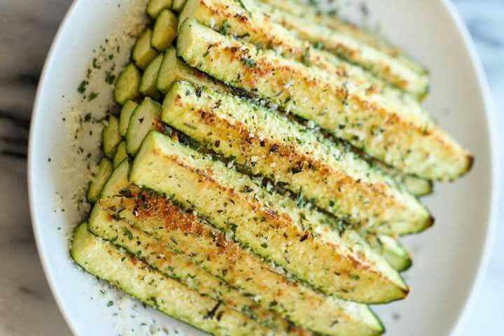 Zucchini zum Abheben! Einfach zu machen und köstlich!
