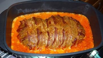 Paprika-Feta-Hackbraten aus dem Backofen