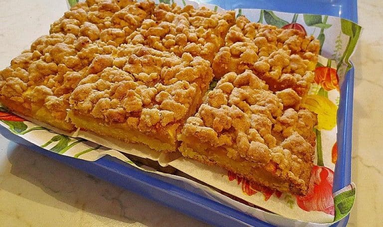 Apfelkuchen mit Streuseln vom Blech
