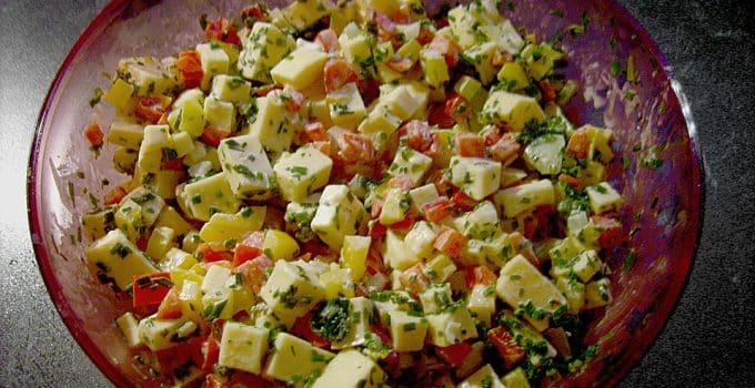 Paprika Gouda Salat