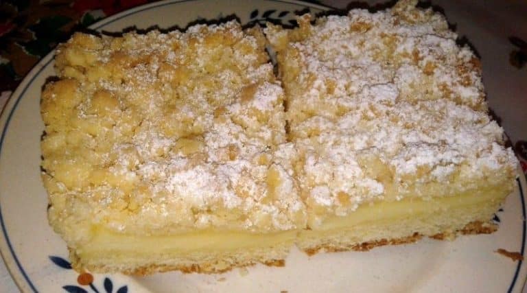Fantastischer Streuselkuchen mit Pudding gefüllt