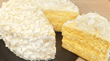 Kokos-Biskuitkuchen: Das Rezept, um ihn fluffig und lecker zu machen