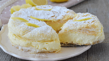 Dieser Kuchen ist eine sünde wert: Cremeschnitten gefüllt mit Vanille