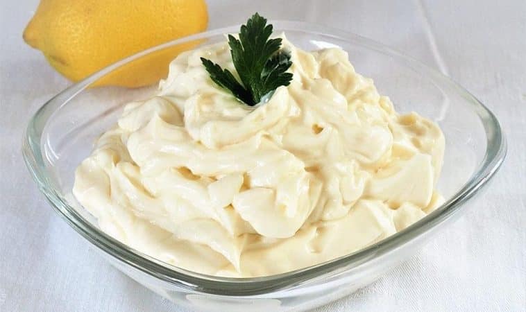 Blitzschnelle Mayonnaise in 2 Minuten