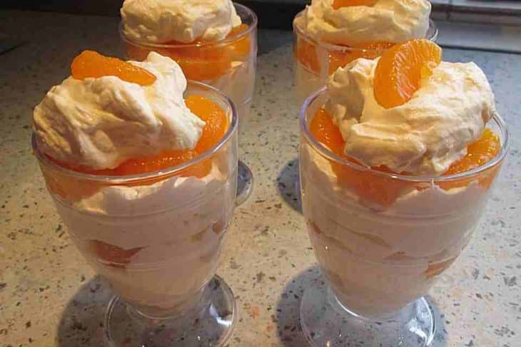 Oma’s Mandarinen Dessert mit 3 Zutaten!