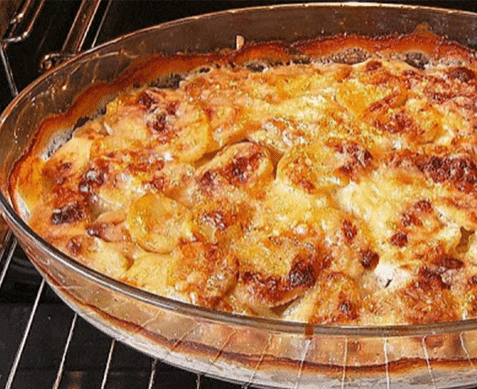 Kartoffelgratin mit Schmelzkäse