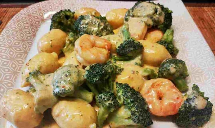 Gnocchi-Garnelen-Brokkoli Pfanne