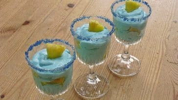 “Swimmingpool” Dessert, erfrischend und in 10 Minuten fertig !