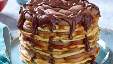 Himmlische Waffeltorte mit Schokolade