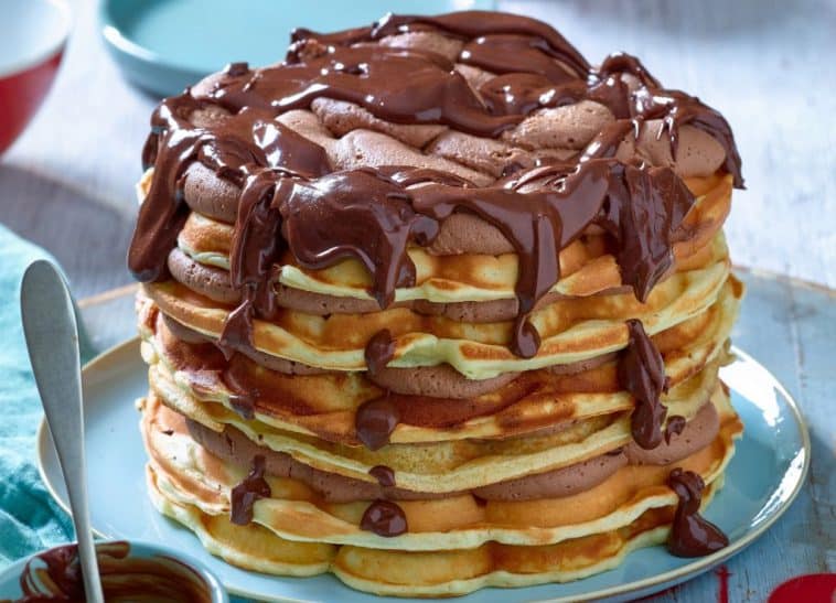 Himmlische Waffeltorte mit Schokolade