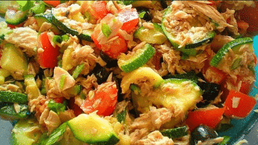 Kalorienarme Thunfisch-Zucchini-Salat