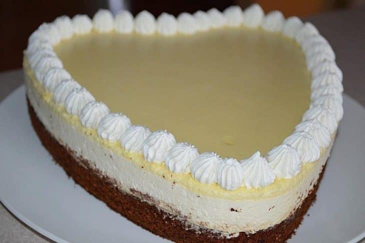 EIERLIKÖR – SAHNE – TORTE