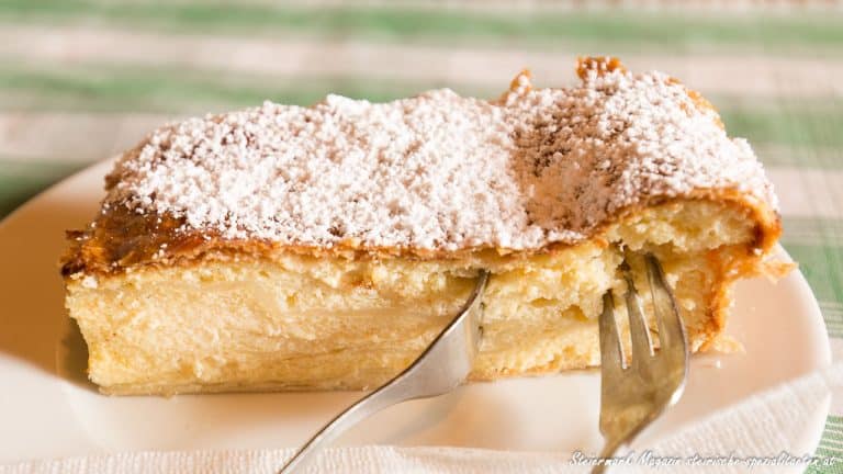 Österreichischer Topfenstrudel