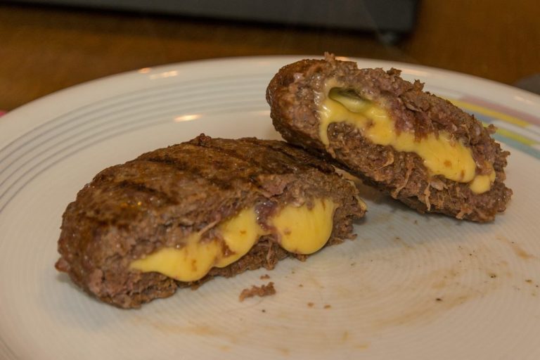 Gefüllte Burgerpatties