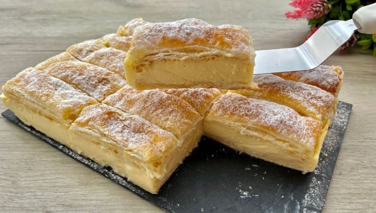 Vanillecremepudding im Blätterteig mit nur 4 Zutaten !