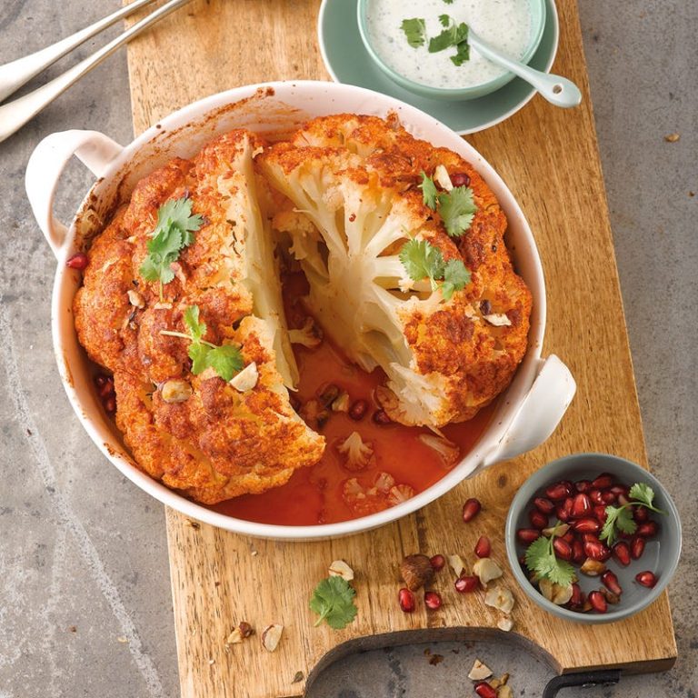 Gebratener Blumenkohl mit Curry-Joghurt-Dip