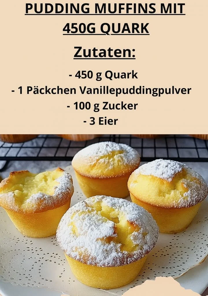 Leckere Pudding-Muffins mit Quark auf einem Teller serviert.