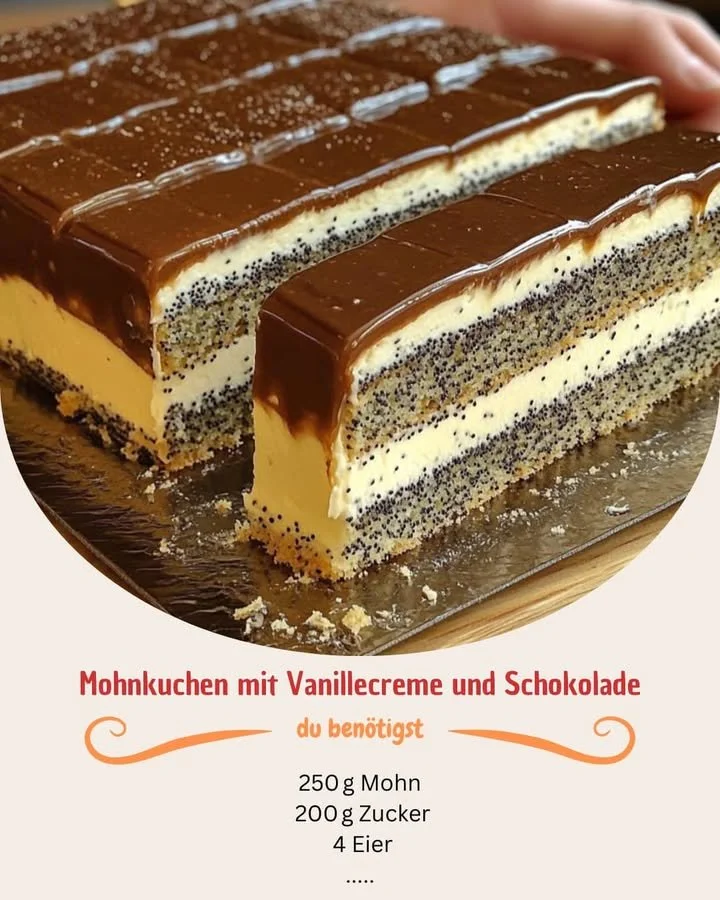 Schichtkuchen aus Mohn und Vanille mit Schokoladendecke auf einem Teller