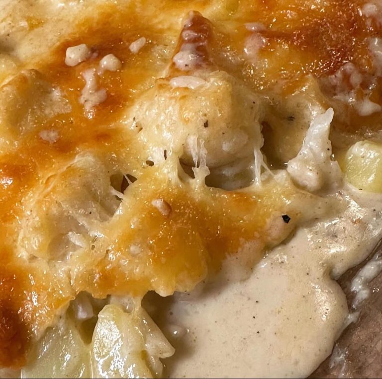 Ein köstlicher Blumenkohl-Kartoffel-Auflauf