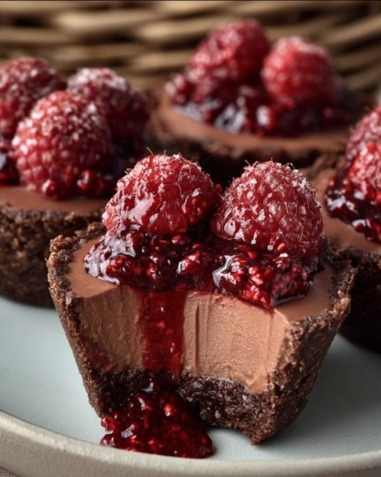 „Heirate mich“-Himbeer-Schokoladen-Mousse-Becher