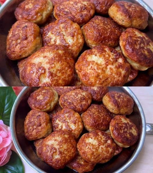 Saftige Frikadellen auf einem Teller serviert mit Beilagen