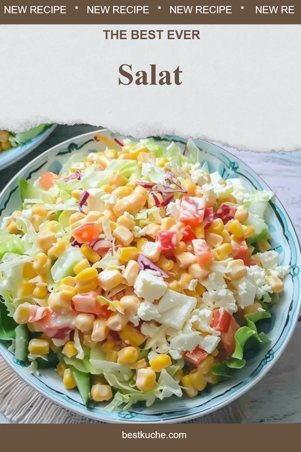 Bunte Salatvielfalt mit frischen Zutaten und ansprechender Anrichtung