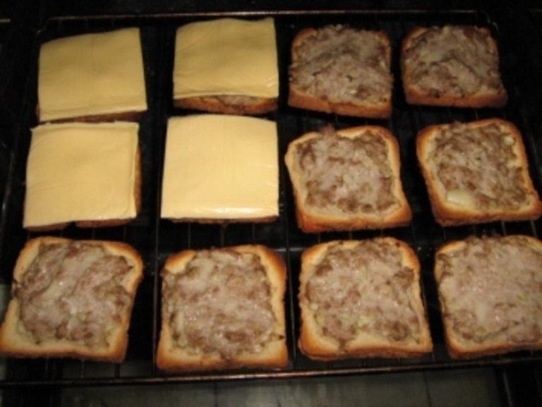 Superschnelle Hackfleisch-Toasts – einfach & lecker