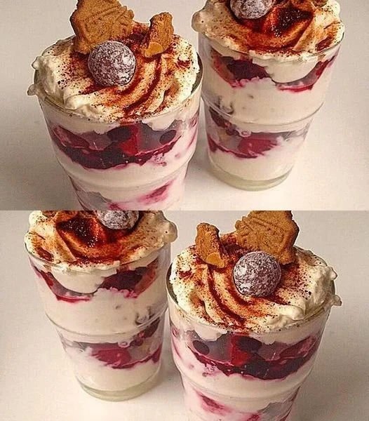 Schnelles und einfaches Weihnachts Tiramisu Rezept für die Feiertage.