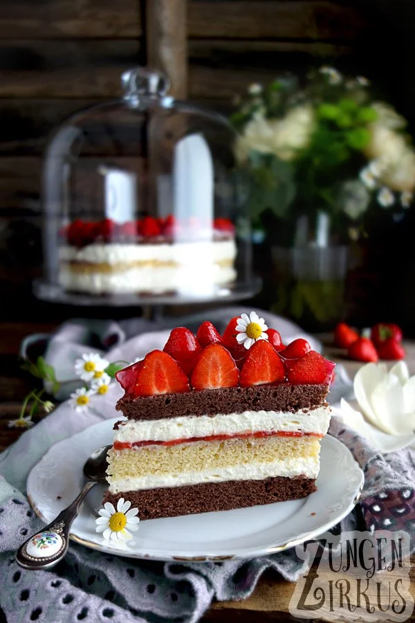 3-Day Cake with Strawberries