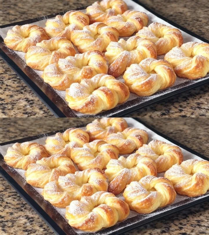 Leckeres Blätterteig-Vanille Dessert auf einem Teller angerichtet