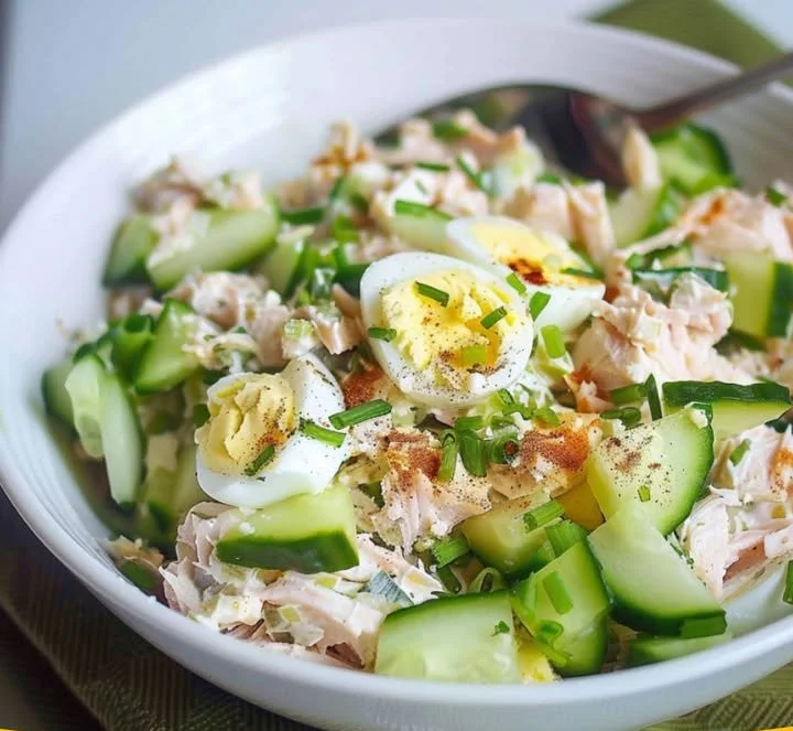 Eier-Gurken-Thunfischsalat – eiweißreich & erfrischend
