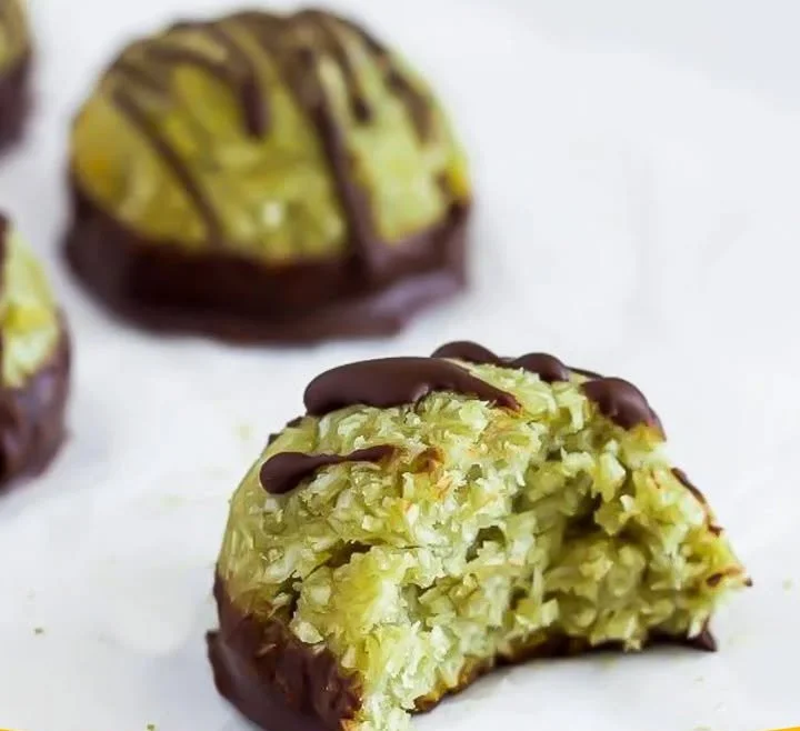 Pistachio Coconut Macaroons