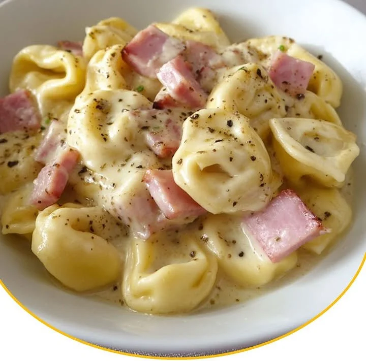 Tortellini in Schinken-Käse-Sahnesauce