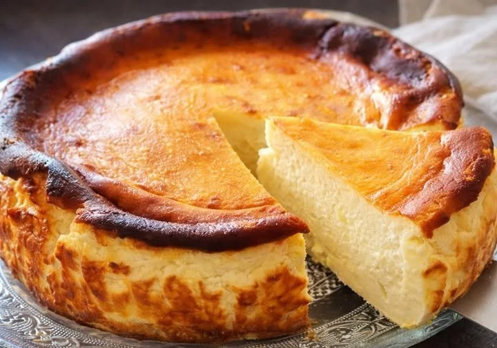 Schneller Käsekuchen ohne Boden - einfach in 5 Minuten zubereiten