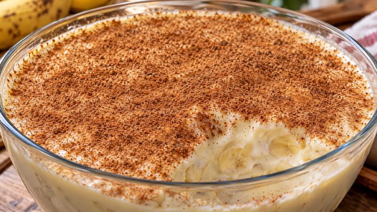 Bananencreme mit Sahne